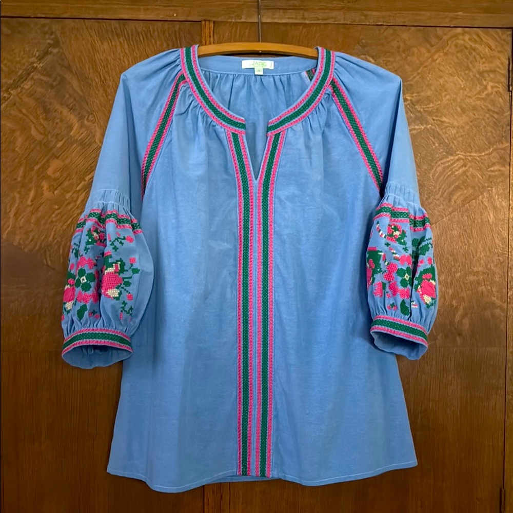 Jade embroidered cross stitch balloon sleeve chambray top